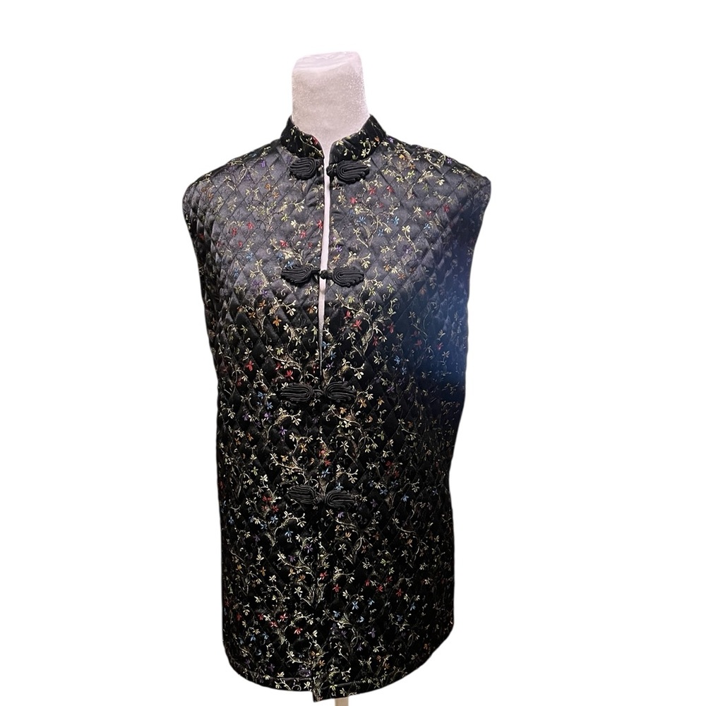 Mandarin Collar Quilted Floral Vest